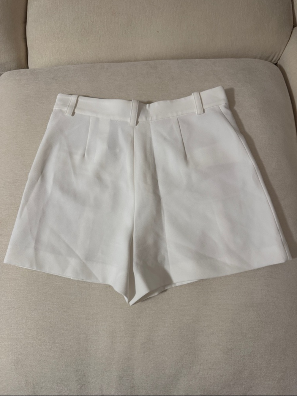 Zara White High Waisted Tailored Shorts - Picture 3 of 3
